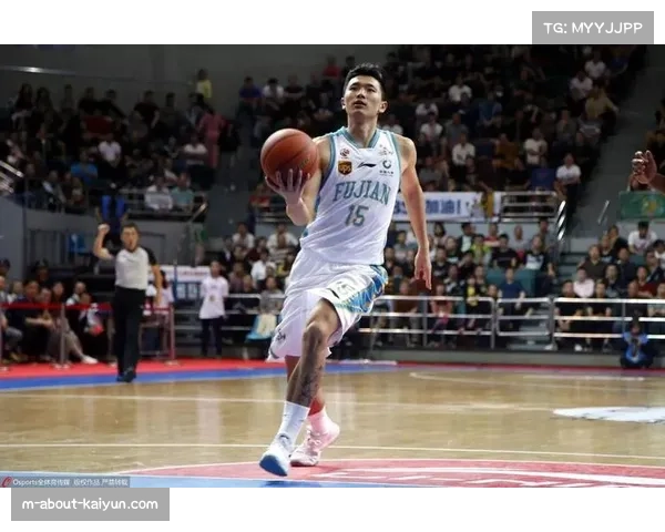 福建浔兴豪取三连胜 皮特森邹阳外线火力打穿对手防线